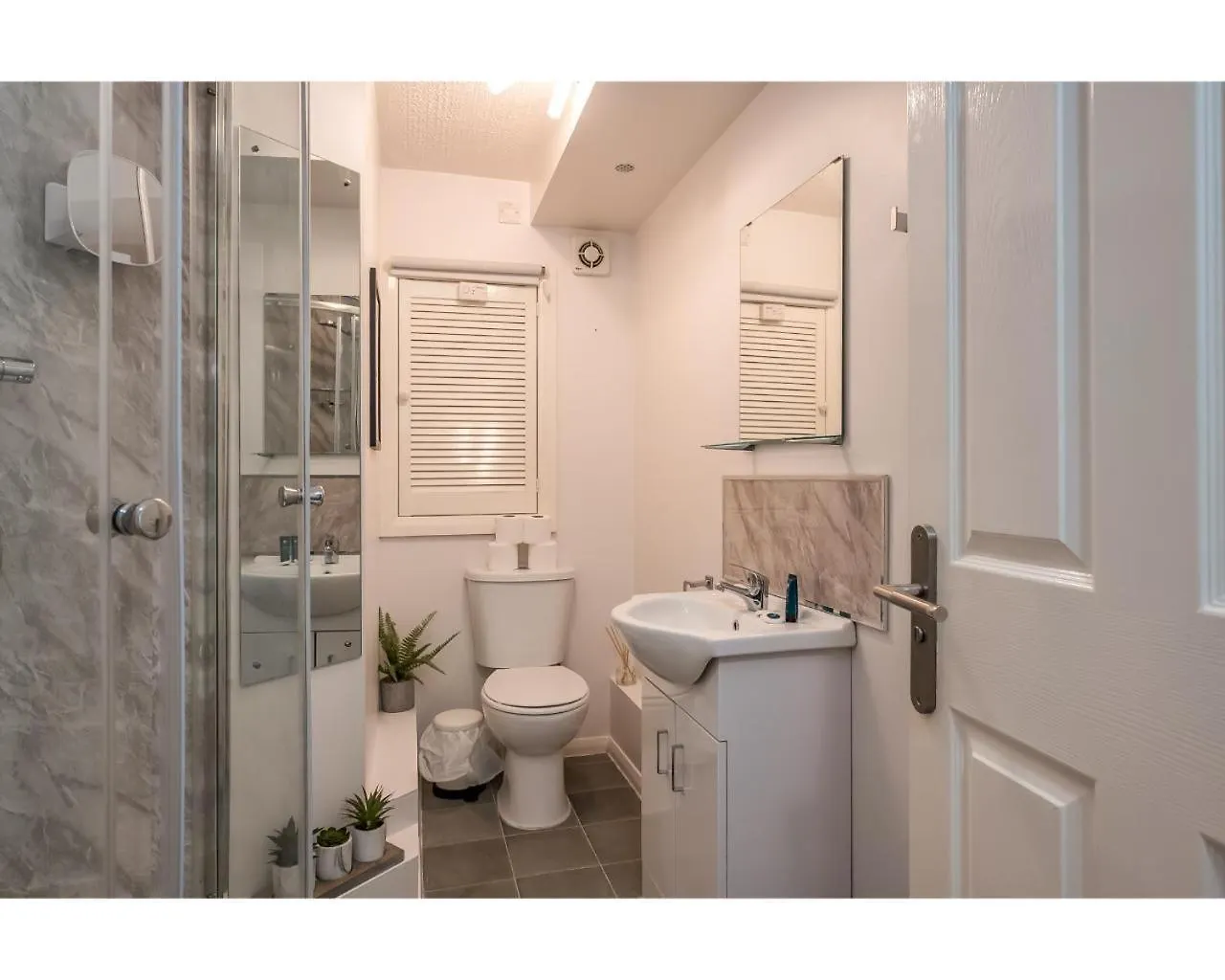 Central Belfast Apartments Jubilee Heights 0*,  United Kingdom